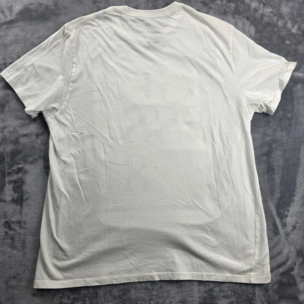 Guess T-Shirt Mens XL White‎ Embossed Grid Graphic Los Angeles Cotton Tee - Picture 4 of 8